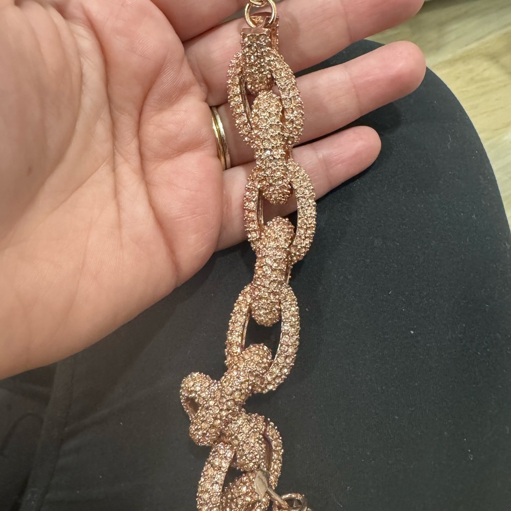 Elegant Gold Chain Link Bracelet